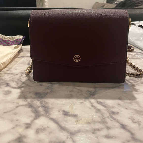 Tory Burch Maroon Convertable Crossbody Purse - Picture 5 of 9